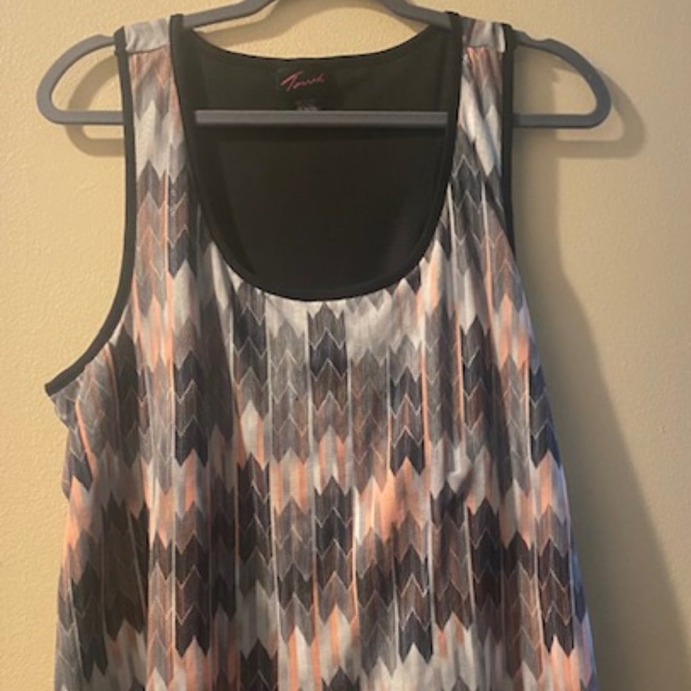 TORRID CHEVRON SILVER SEQUIN TANK SIZE 2